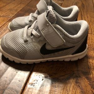 Toddler boy Nike’s 7c